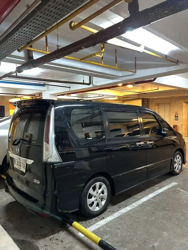 Nissan Serena 2013 Bensin