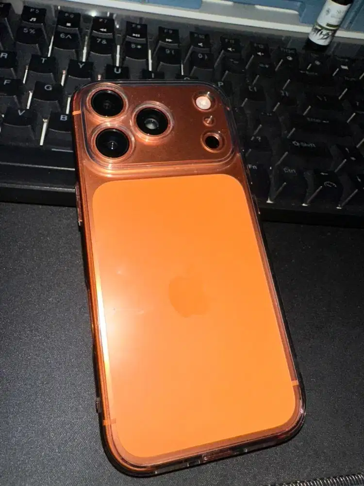 Iphone 17 pro orange