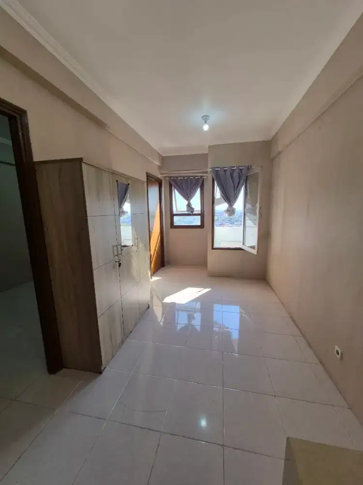 Bisa Bulanan Apartemen Puncak Permai 2BR .