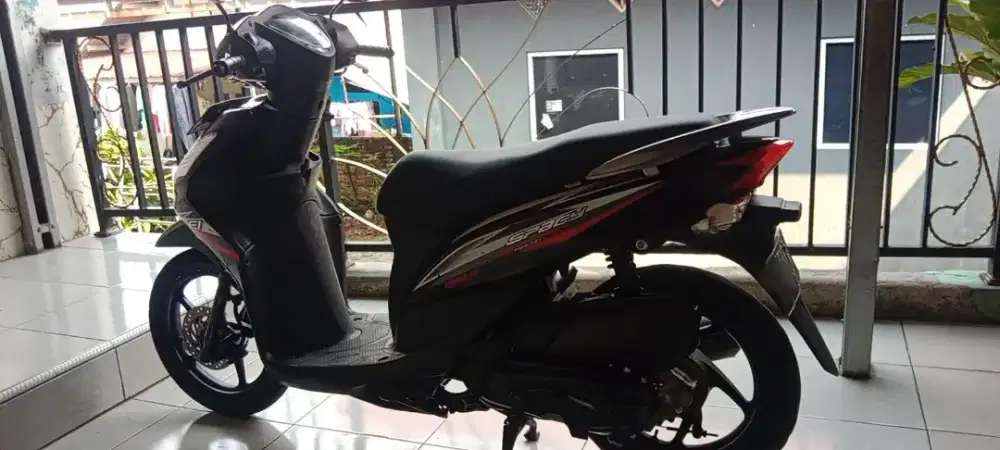 Spacy 2016 warna hitam merah