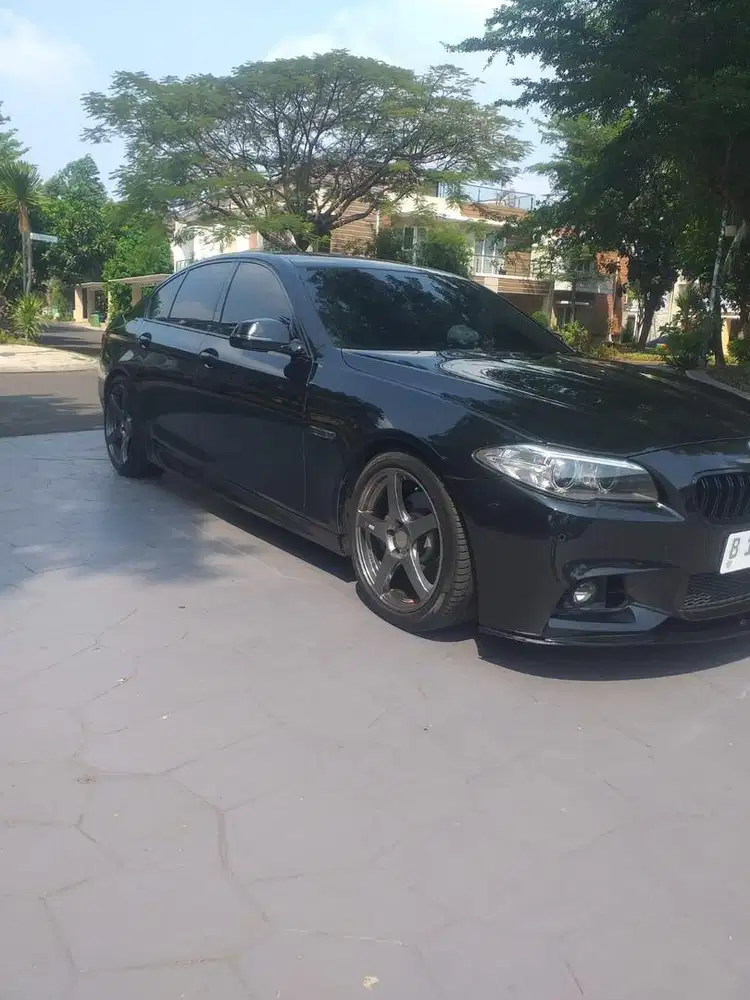 BMW 528i AT Tahun 2016
