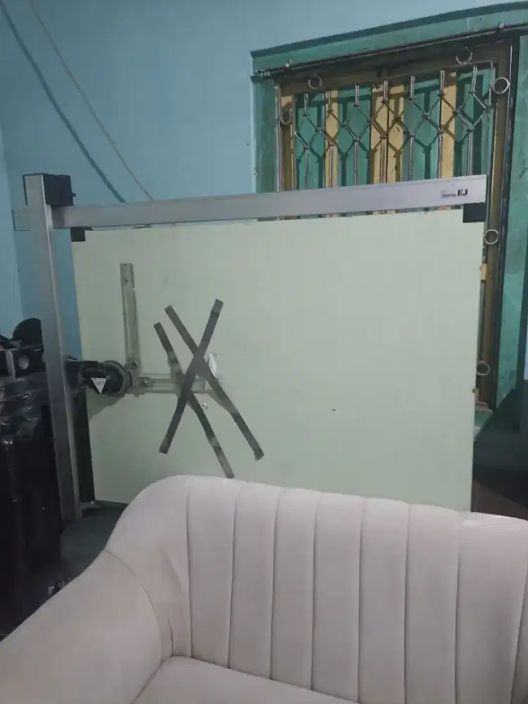 meja gambar arsitek udah papan magnet