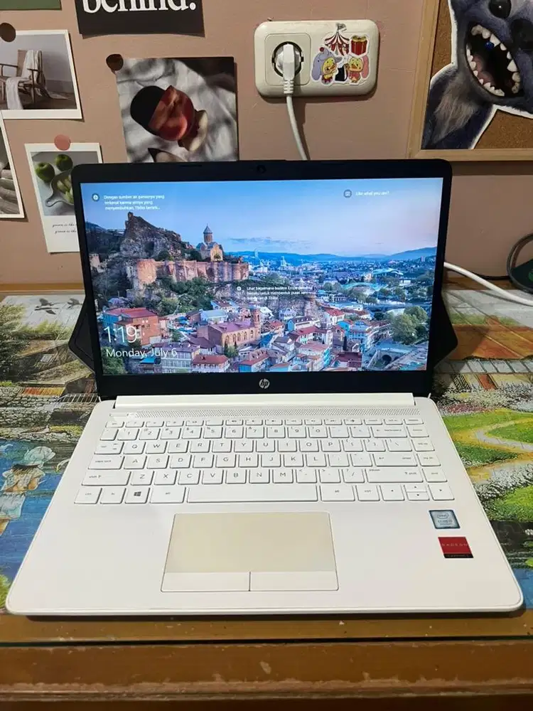 Laptop HP 14s-cf0048TX, Core i5, Ram 8 GB, AMD Radeon 530 2GB noNvidia