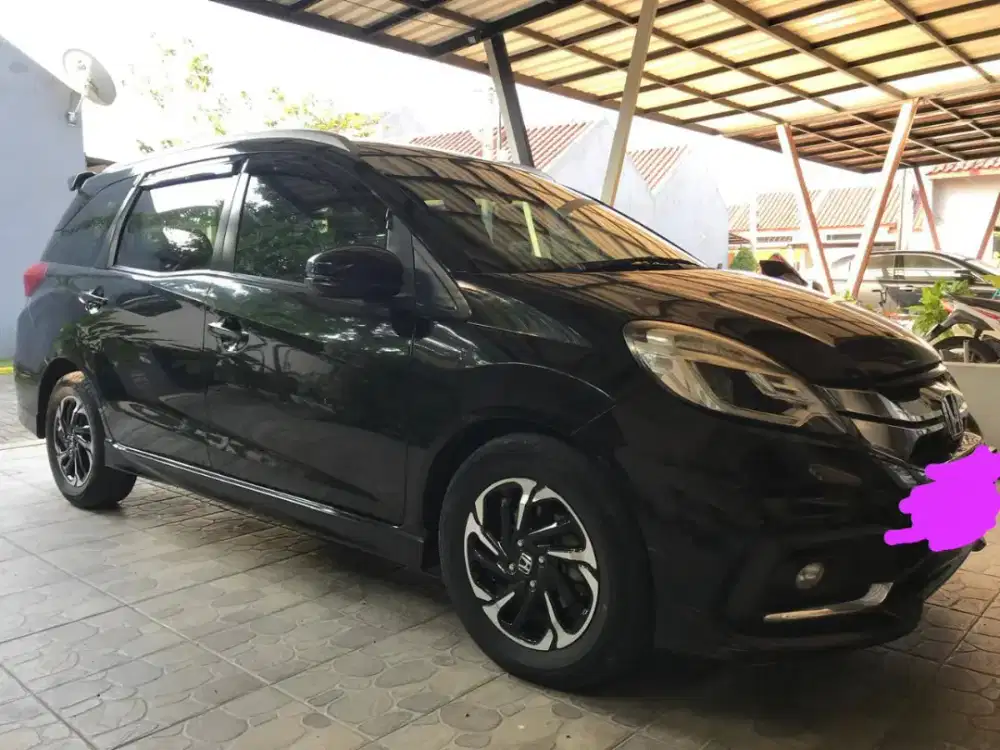 Honda Mobilio Tahun 2016 Warna Hitam