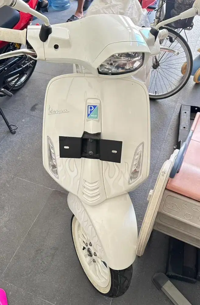 Di jual vespa limited edision justin bieber 0km