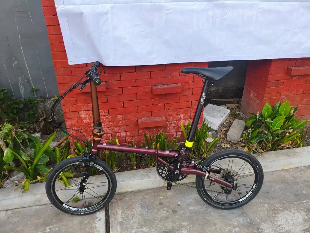 Sepeda lipat Fnhon gust 16+
