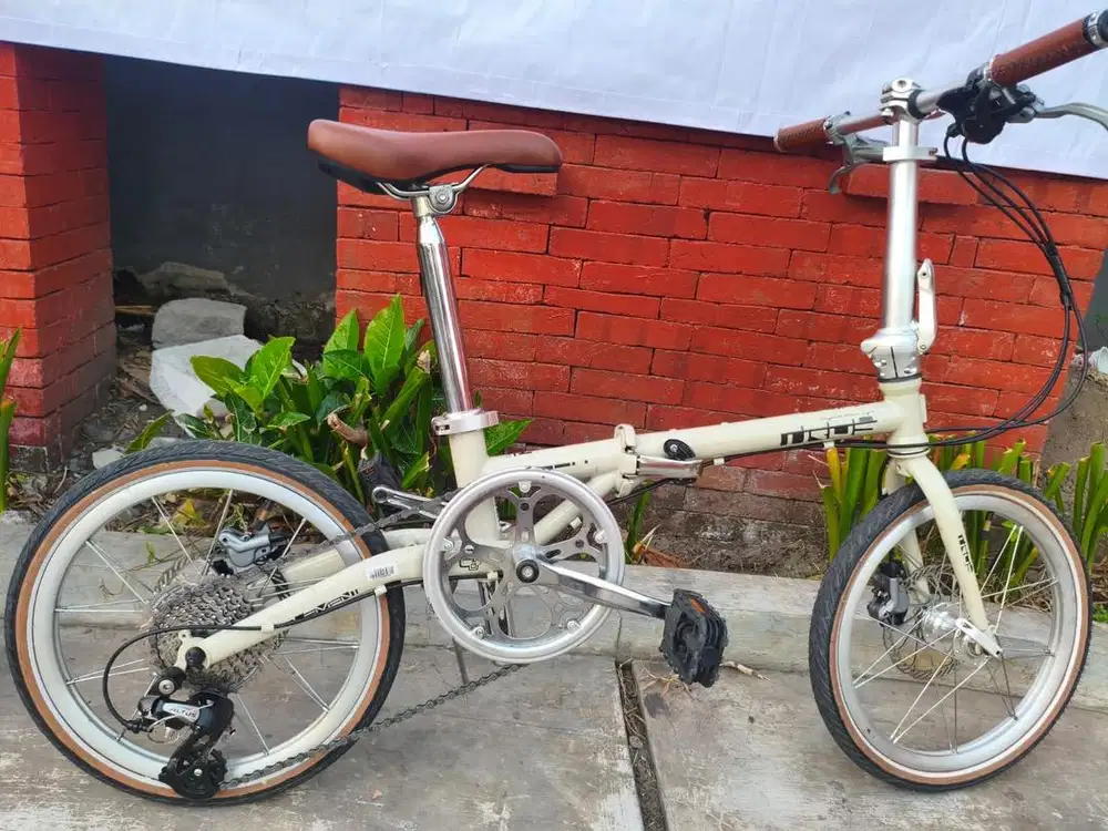 Sepeda lipat troy pastel 16+