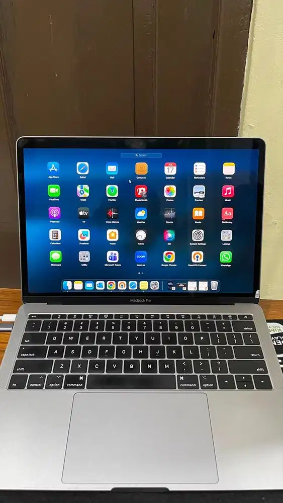 Macbook Pro Grey 2017
