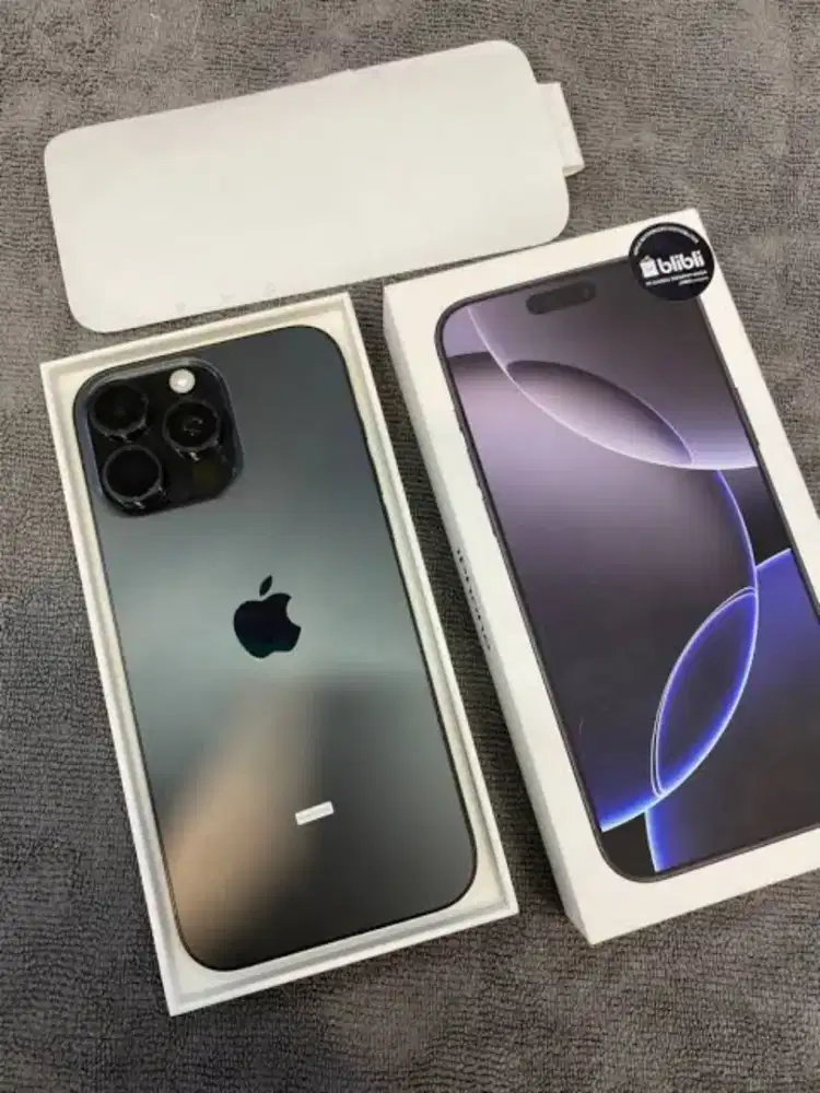 Iphone 16 Promax Black Titanium Rare