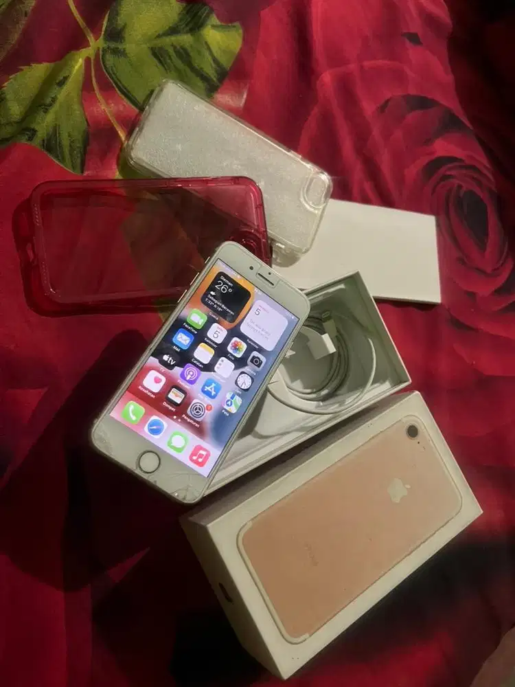 iPhone 7 32 GB hp normal sinyal aman bonus sofkes dua