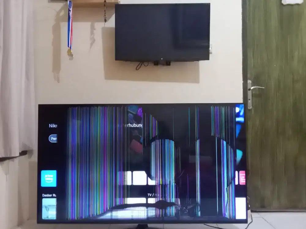Di Jual TV Bekas merk LG 65
