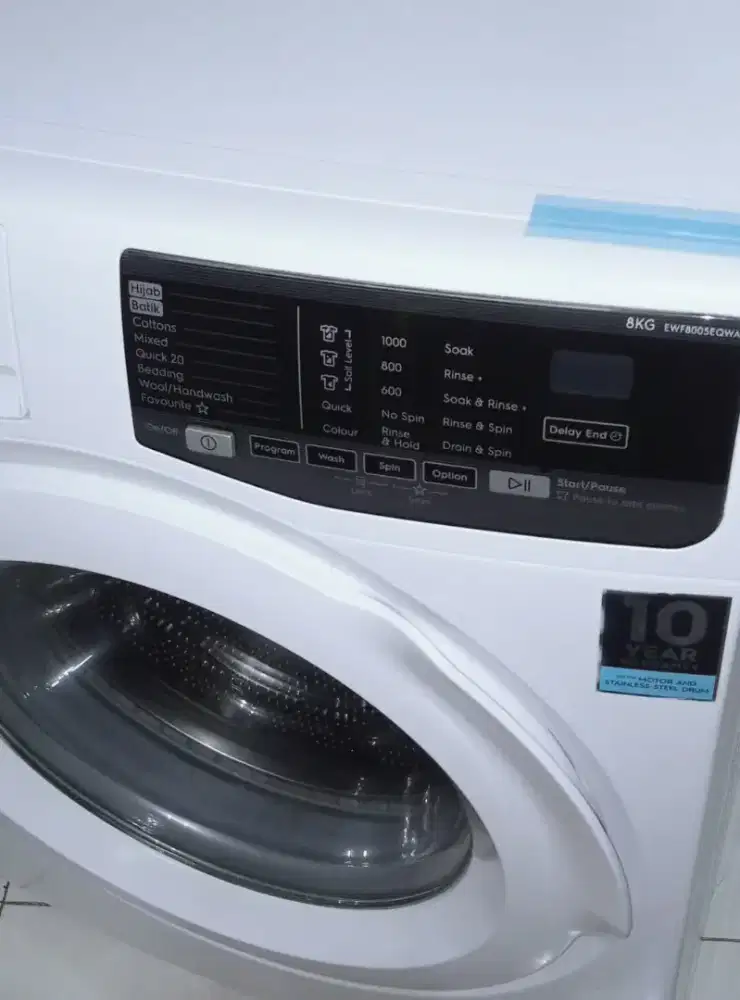 BU mesin cuci frontloading Electrolux 8kg full touchscreen Like new
