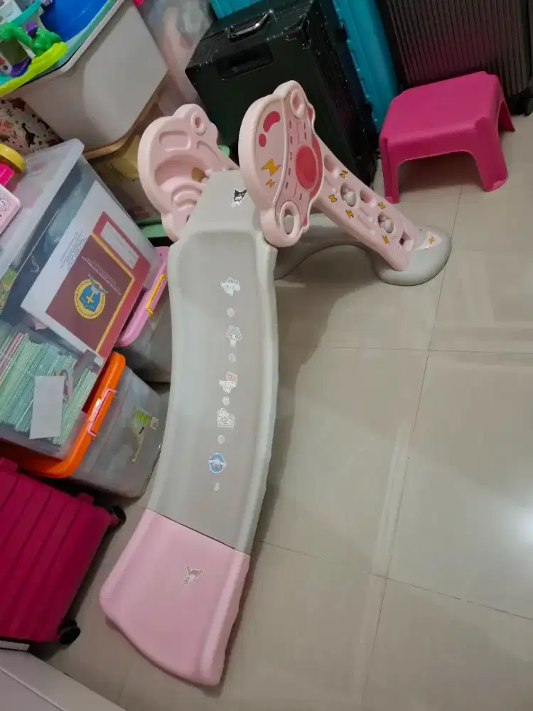 Parklon Perosotan anak pink