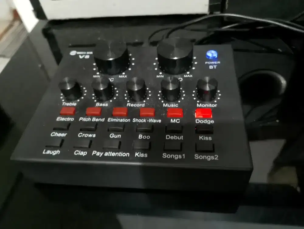 Sound Vokal V8 batangan
Msh ada dus 
Fungsi normal