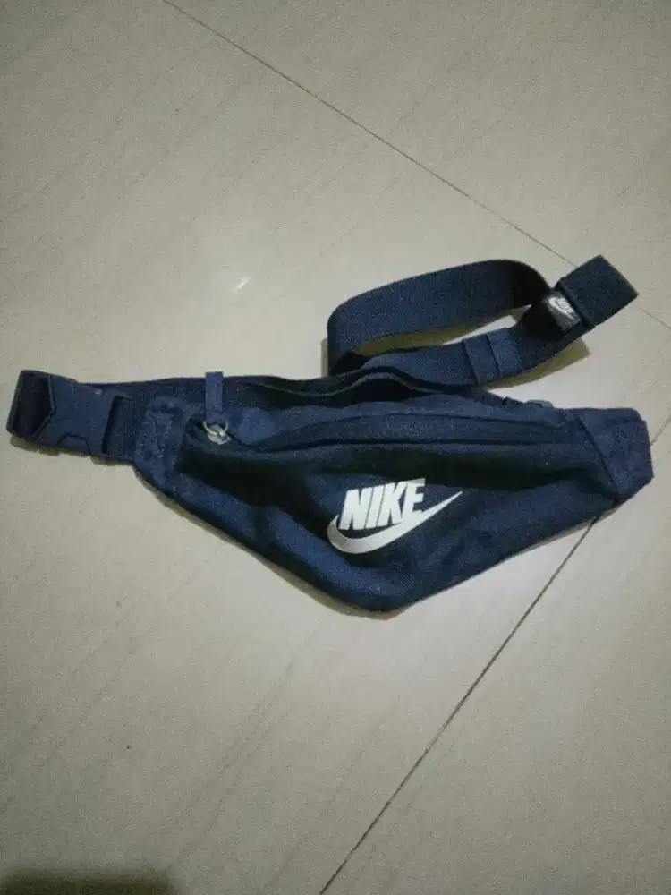 Tas selempang, Waist bag nike original 100%