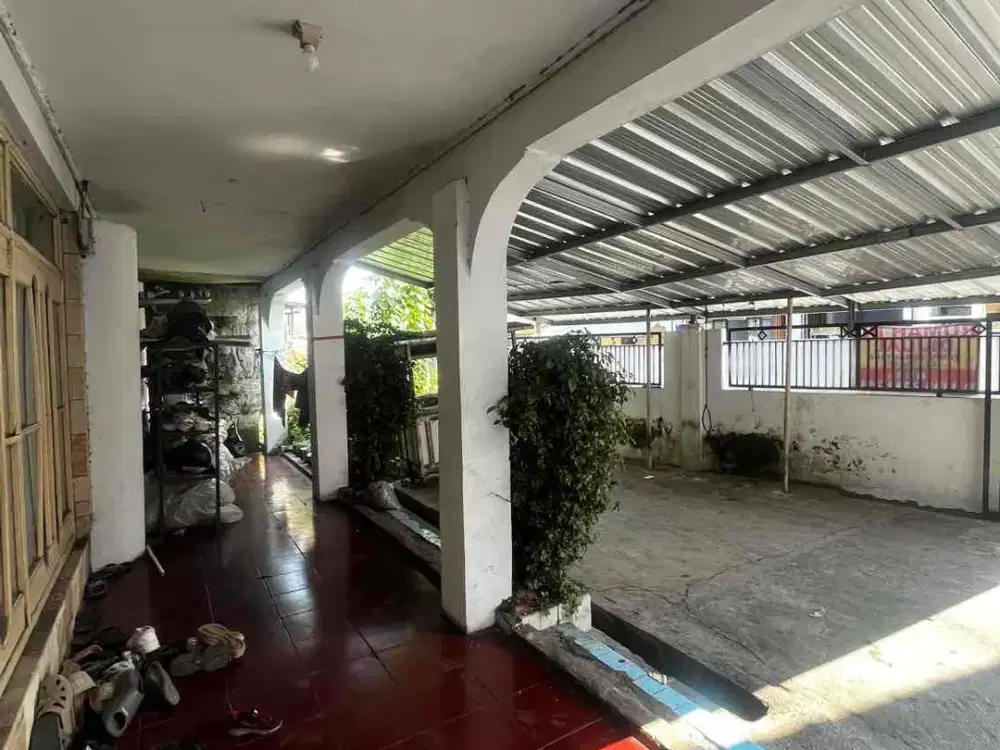Rumah Pinggir Jalan di Jual Garut kota Deket ke Alun2 Harga nego