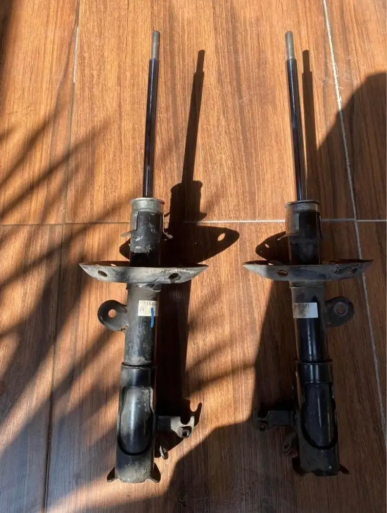 SHOCKBREAKER DEPAN BRIO ORI HONDA