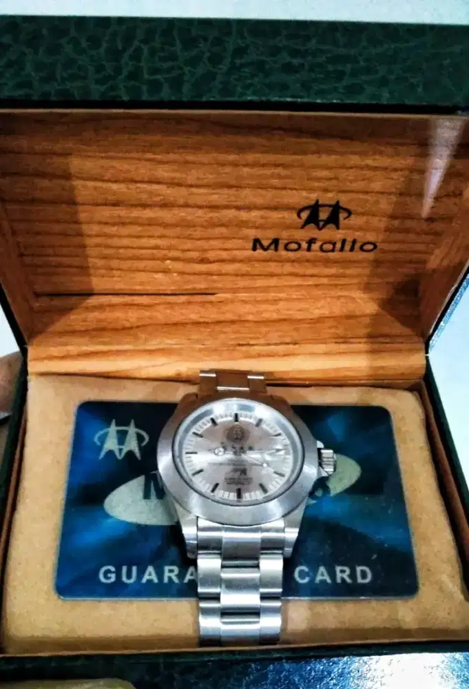 Jam tangan pria merek Mofallo