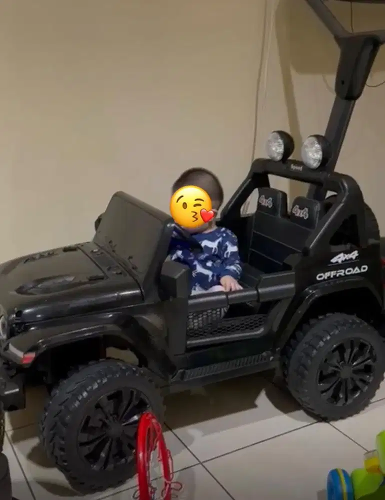 Mobil anak pakai aki