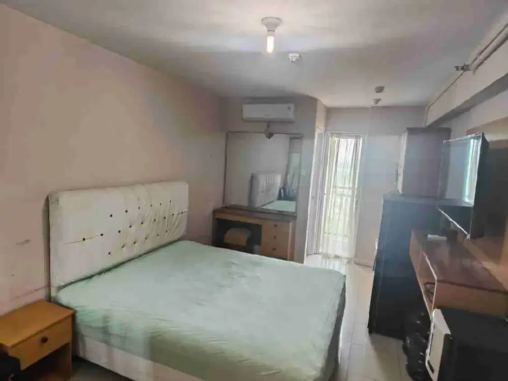Sewa Studio Furnished apartment Bassura City tower Edelweiss