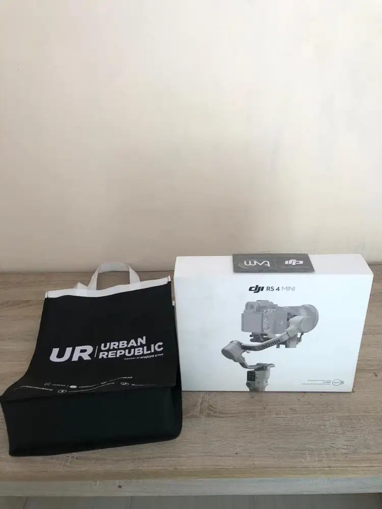 DJI RS 4 MINI BASIC