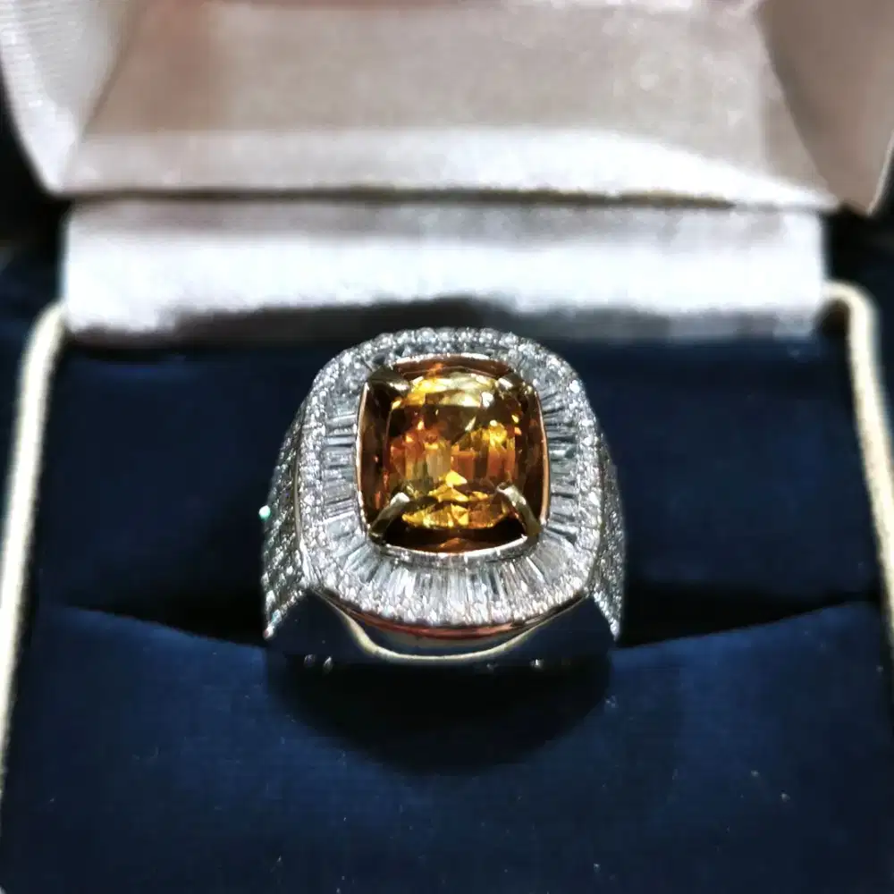 Cincin Emas Berlian Yellow Sapphire