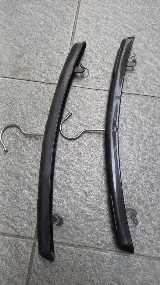 GANTUNGAN hanger 161 Hitam