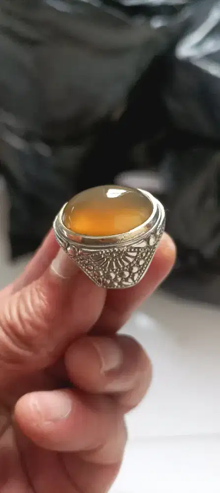 Cincin batu solar batu raja
