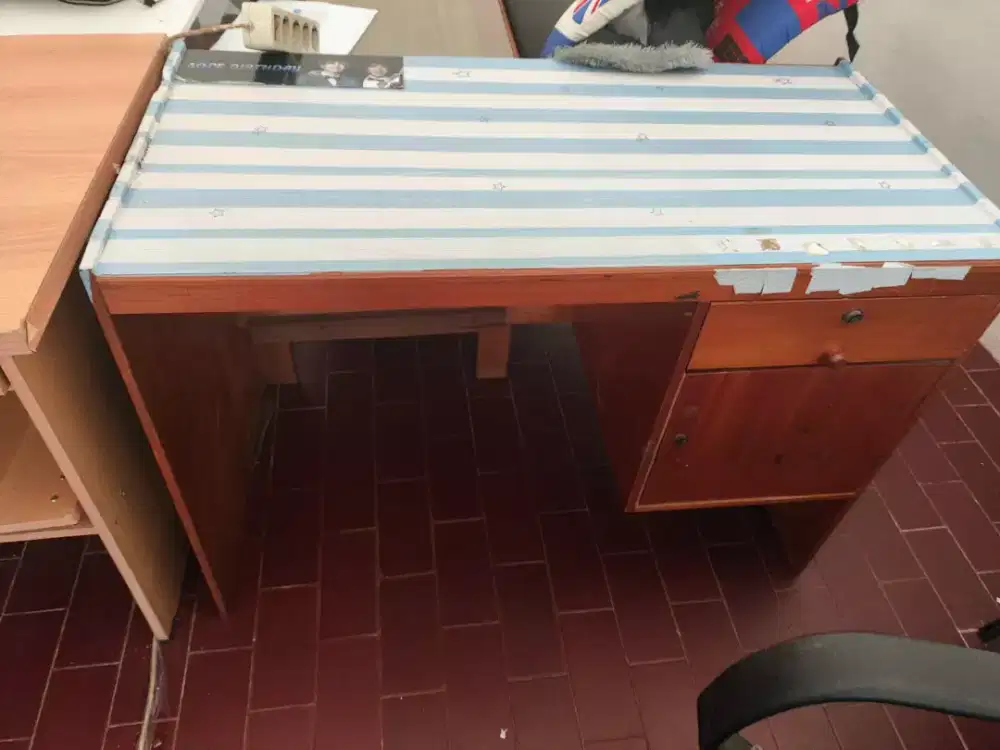Dijual 3 buah meja kantor