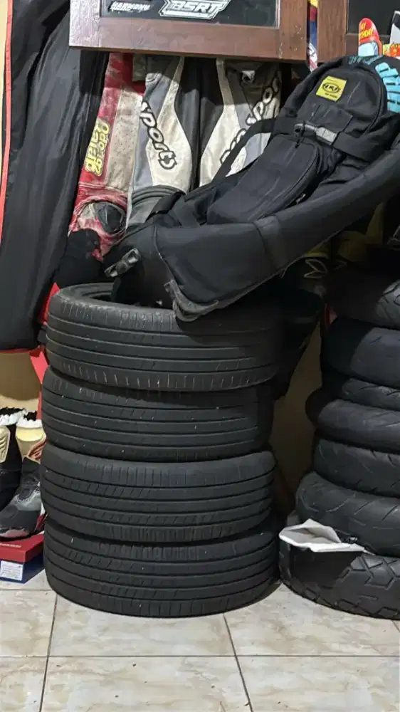 Ban dunlop mobil ukuran 185/55 R 16 4pcs