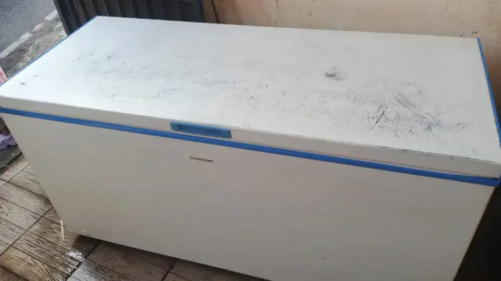 Freezer box changhong 600 liter