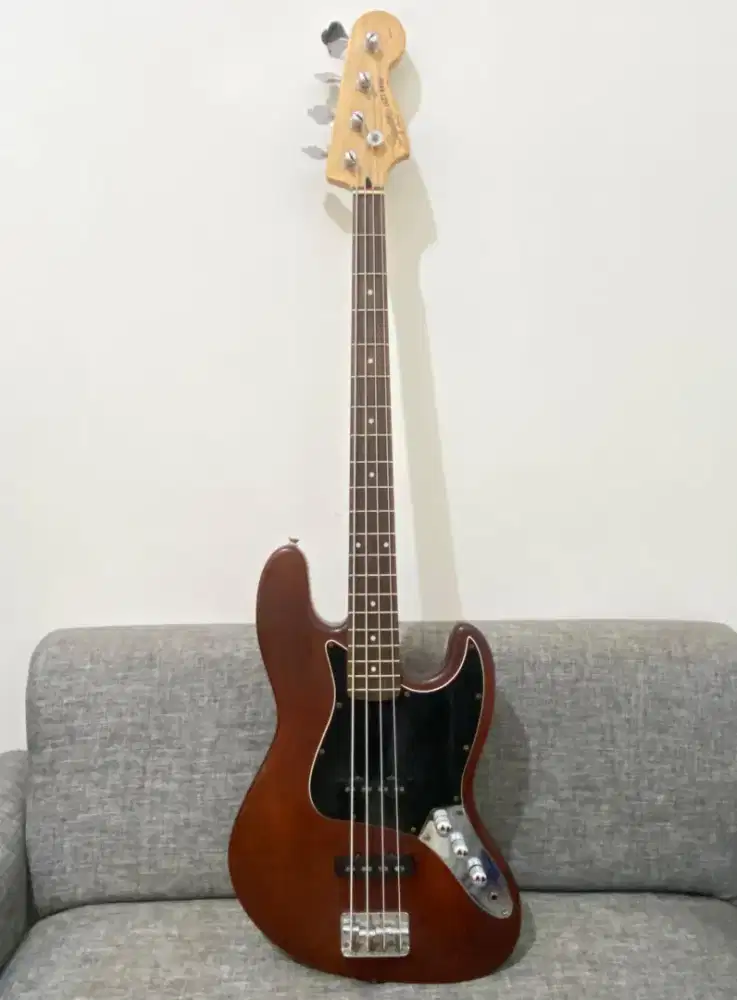 Bass squier jazz bass standard
