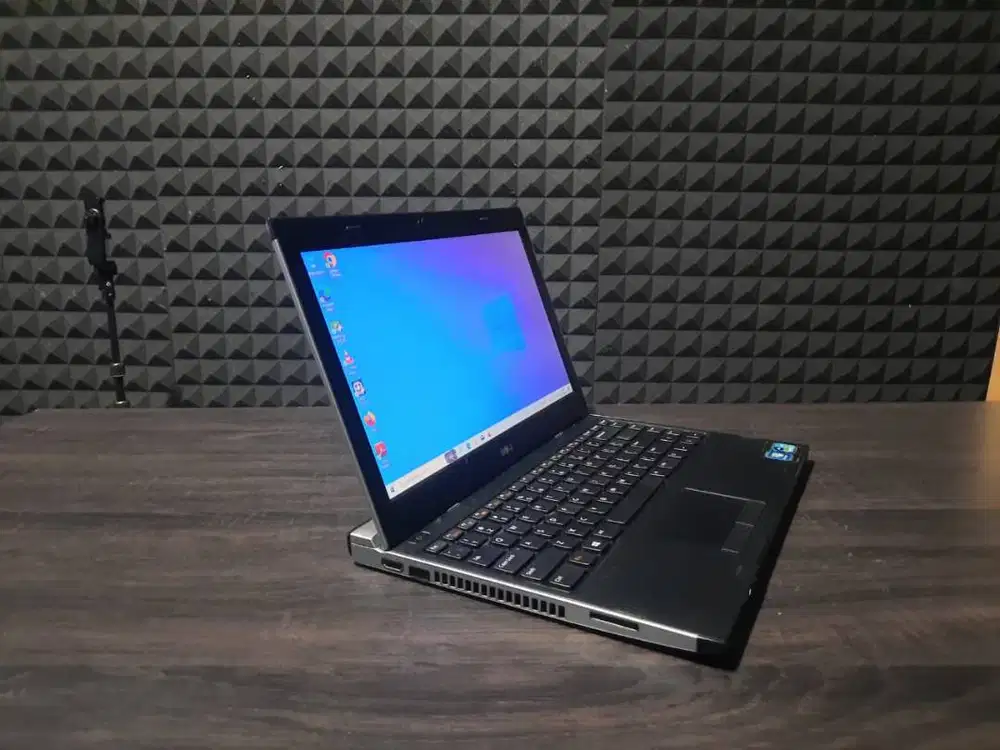 Jual Murah Tinggal Pakai Laptop Dell latitude 3330 Core i5 gen 3 ram 8