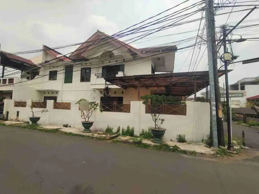 rumah siap huni semi furnish di taman buaran indah 1 jakarta timur