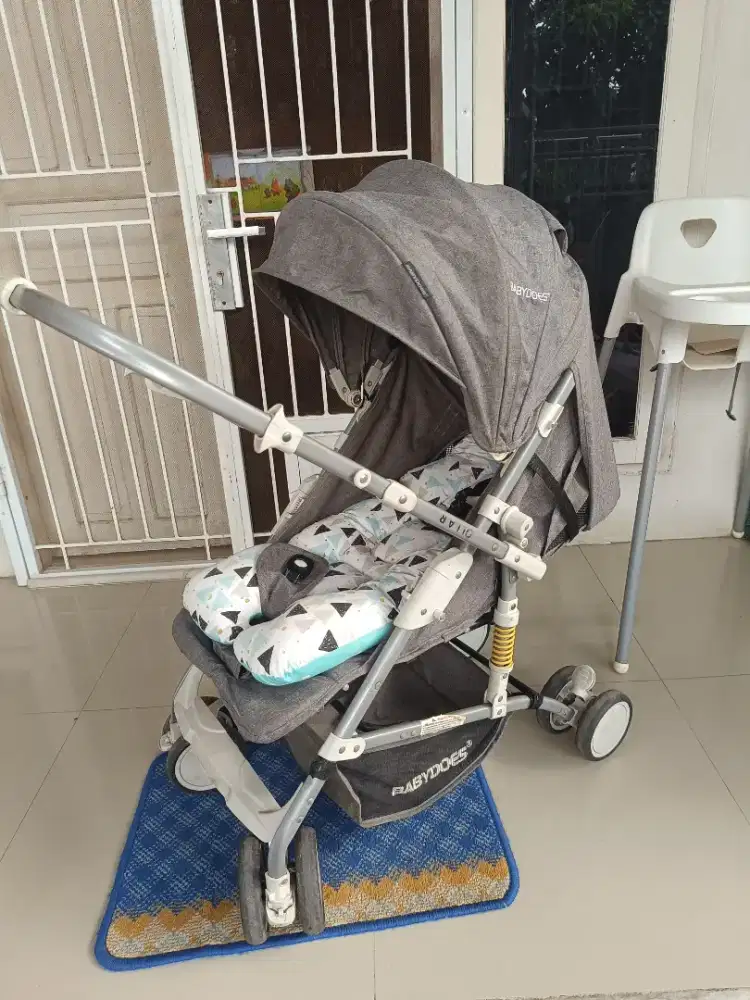 Stroller multifungsi babydoes