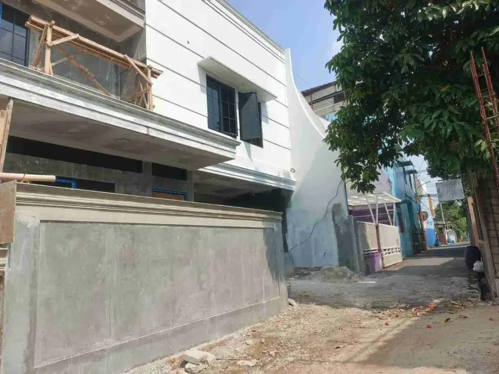 Rumah baru 2 lantai depan PKP Kelapa Dua Wetan Ciracas