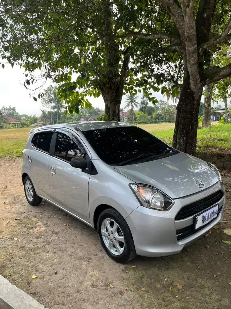 Daihatsu Ayla 2015