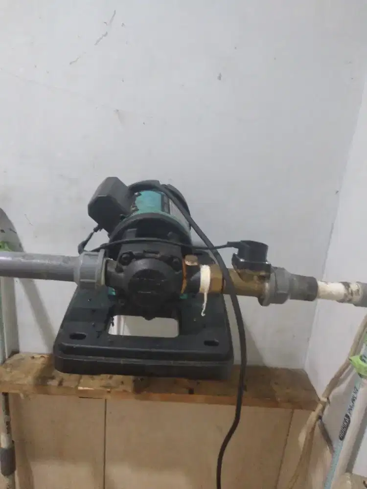 Pompa booster (tekanan) / Pompa dorong