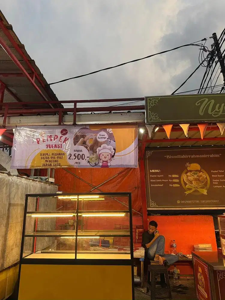 Gerobak jualan masih bagus