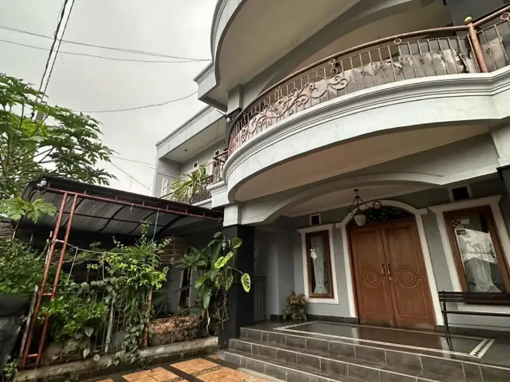 Dijual Rumah Terawat Nyaman Siap Huni Minimalis Lokasi di Cimahi Bandung