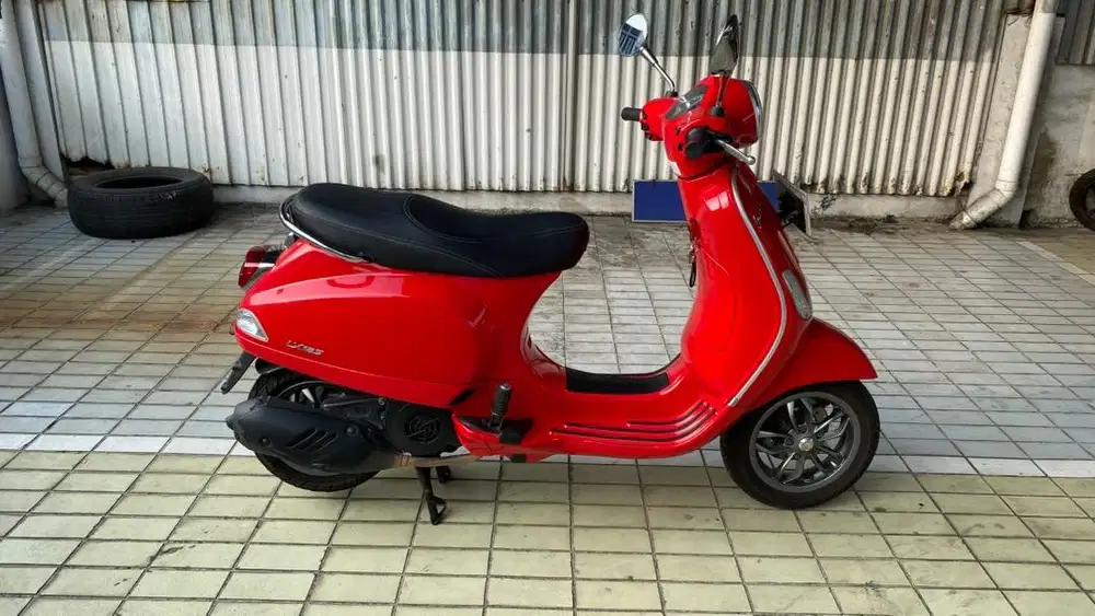 For Sale Vespa LX-125 I GET
