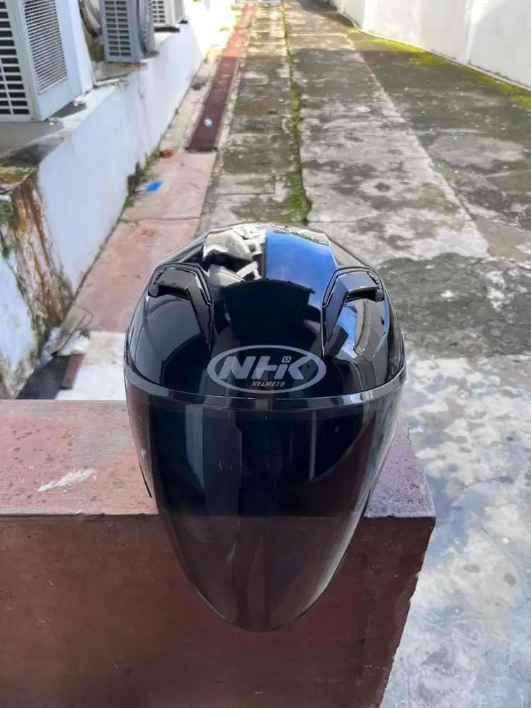 Dijual Helm NHK size L warna hitam