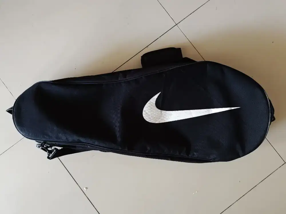 TAS Raket Tennis Nike isi 3 Second Bagus