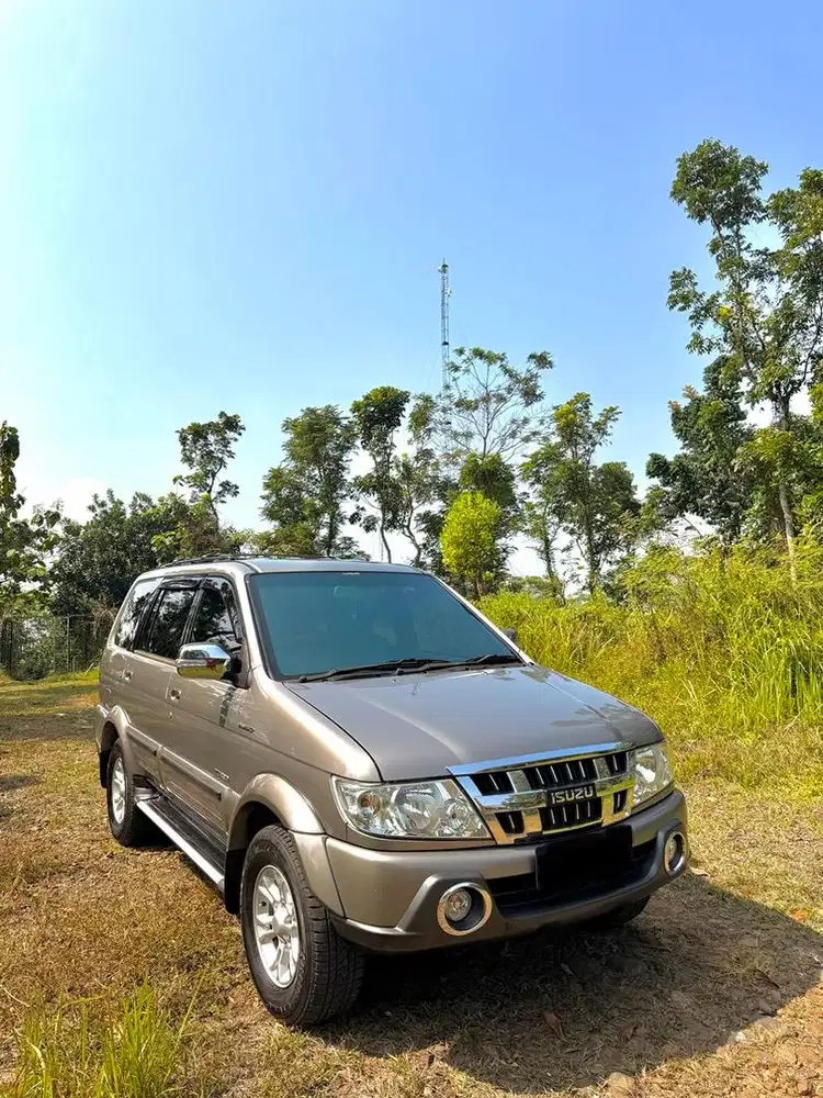 Isuzu Panther GRAND TOURING 2014 Diesel
