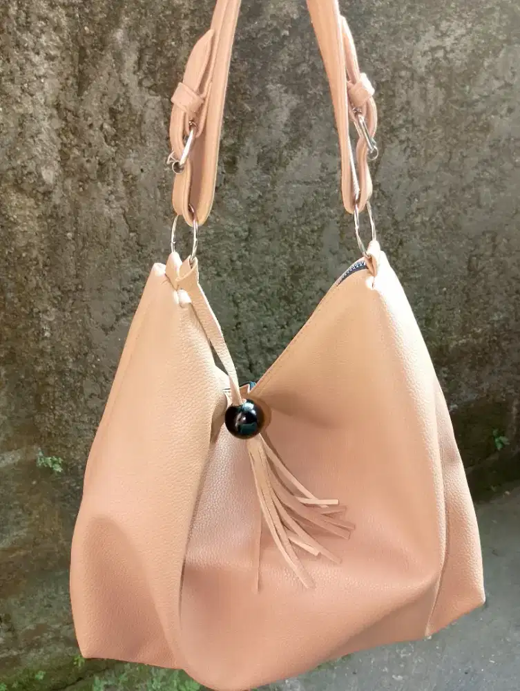 Di Jual Tas wanita belum pernah di pakai