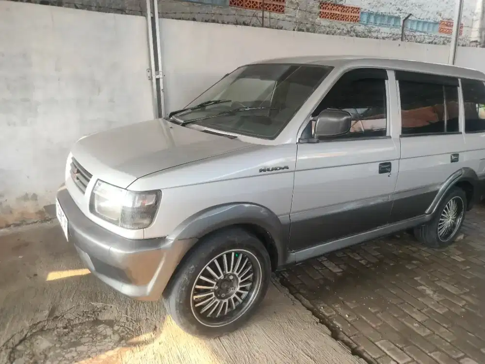 Kuda GLS solar 1999