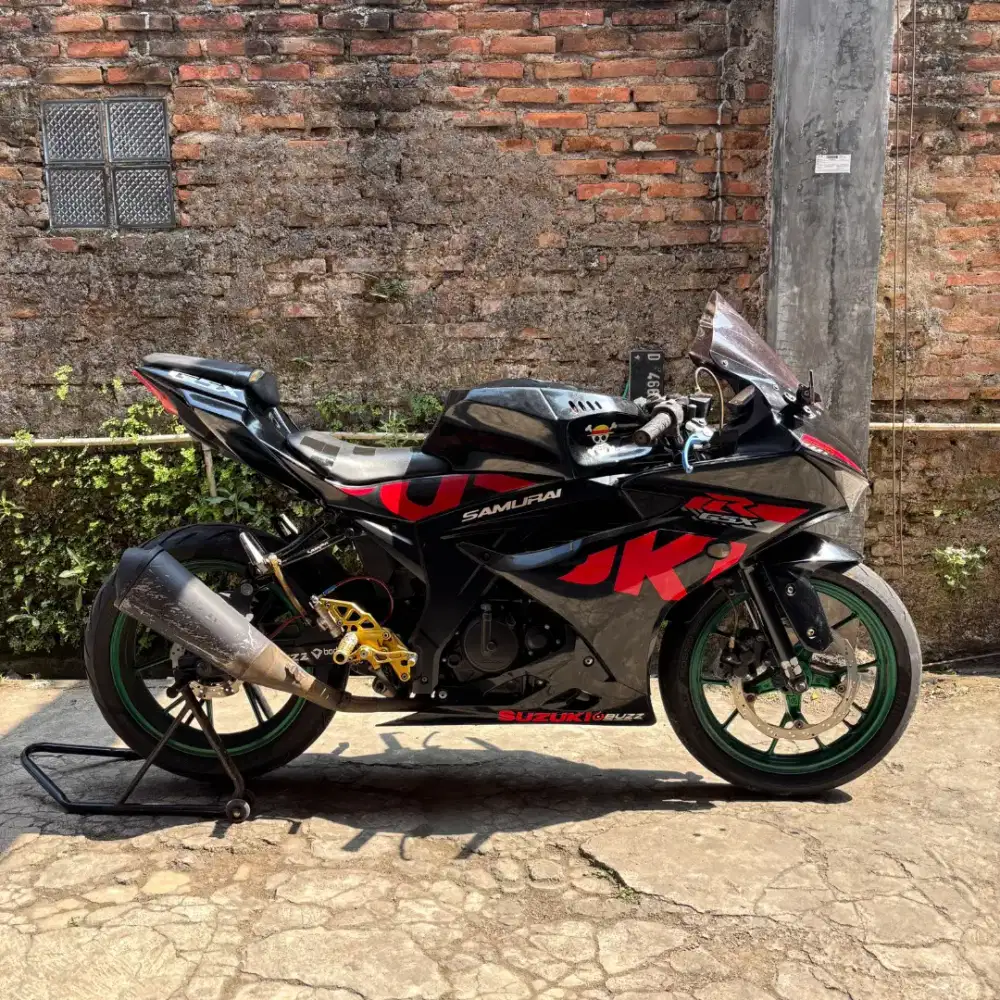 Suzuki gsx 150 Plat D bandung