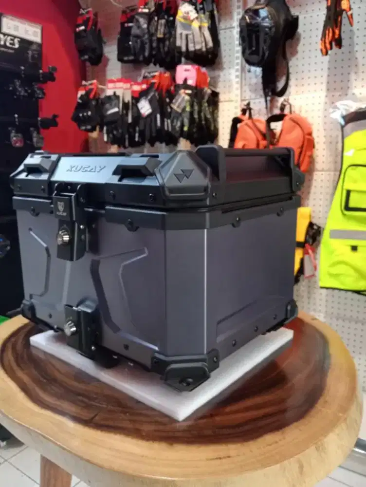 Dijual box motor kucay pannier 45 liter alumunium 1 set vario 125 160