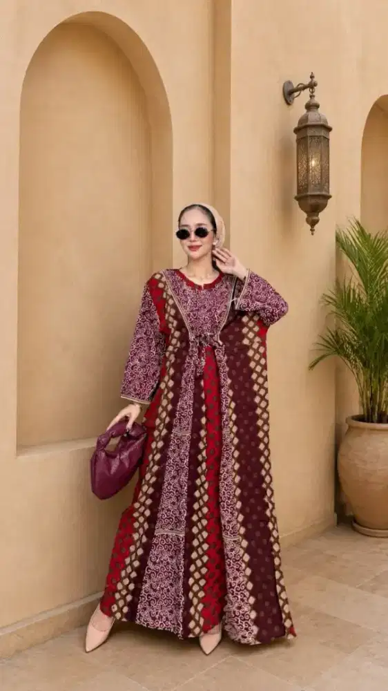 GAMIS MOTIF
LD 120 PB 135

Lengan 7/8
Zipper Busui
Rayon Dutex 56