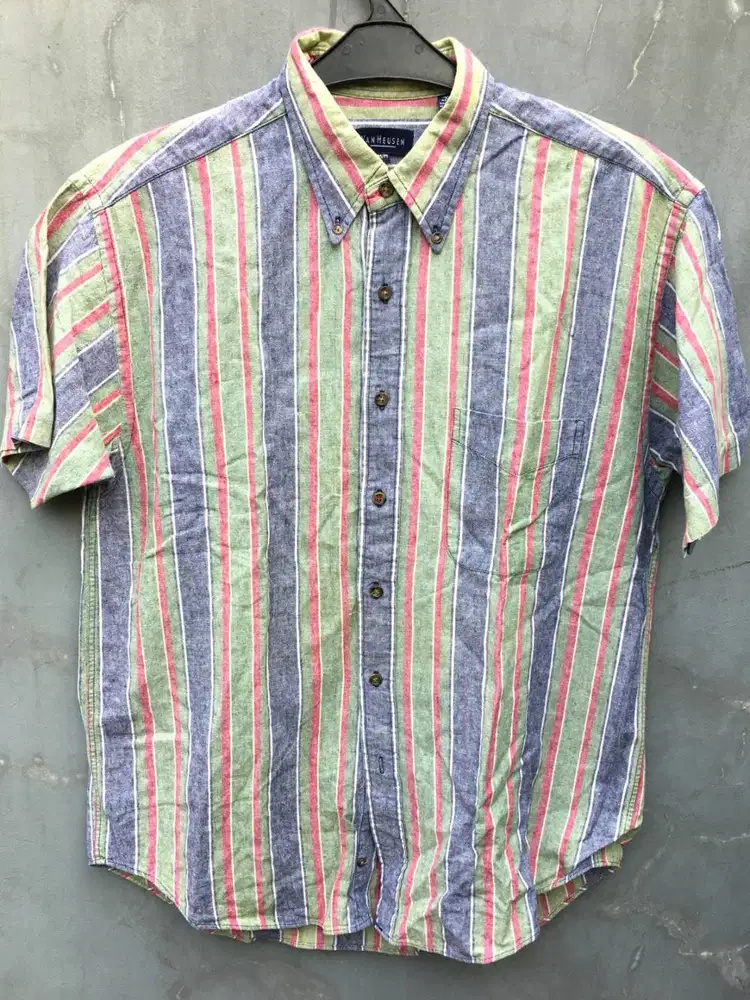 Kemeja Vintage Van Heusen Salur Button Down Size L 99rb